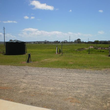 Country View Motel Ilbilbie エクステリア 写真