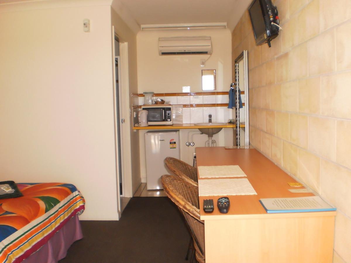 Country View Motel Ilbilbie エクステリア 写真